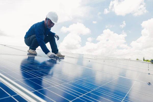 A Step-by-Step Guide to Roofing Replacement in Golden